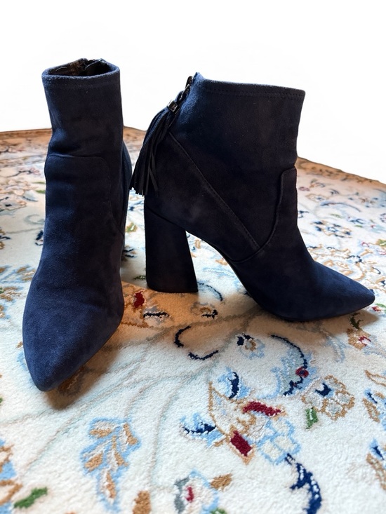 Kenneth Cole Shoes - Kenneth Cole Women's Navy Suede Pointed Toe Block Heel Ankle Boots 8.5M